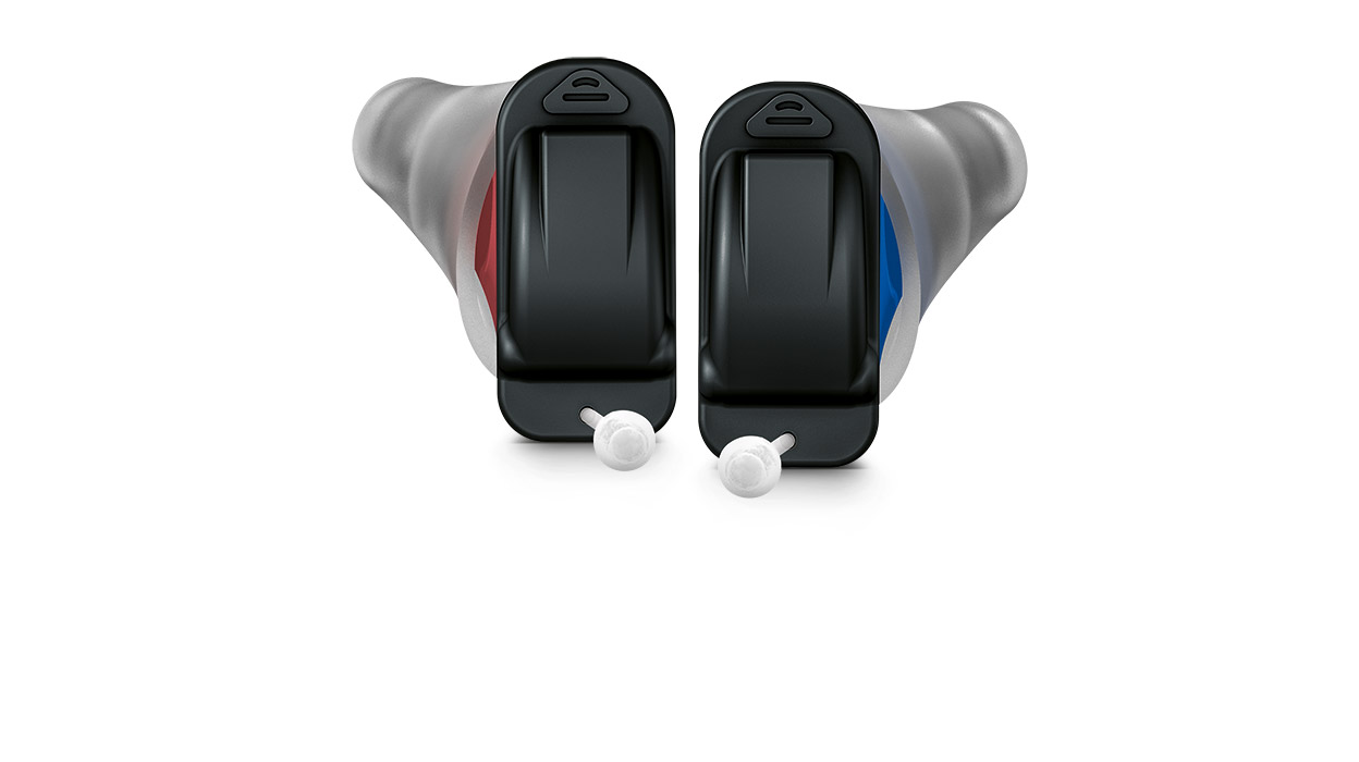 Verdens første CROS CIC-løsning til personer med uafhjælpeligt høretab på det ene øre. Det nye CROS Silk Nx modtager lyd på den ene side af hovedet og sender den til et høreapparat på den anden side.